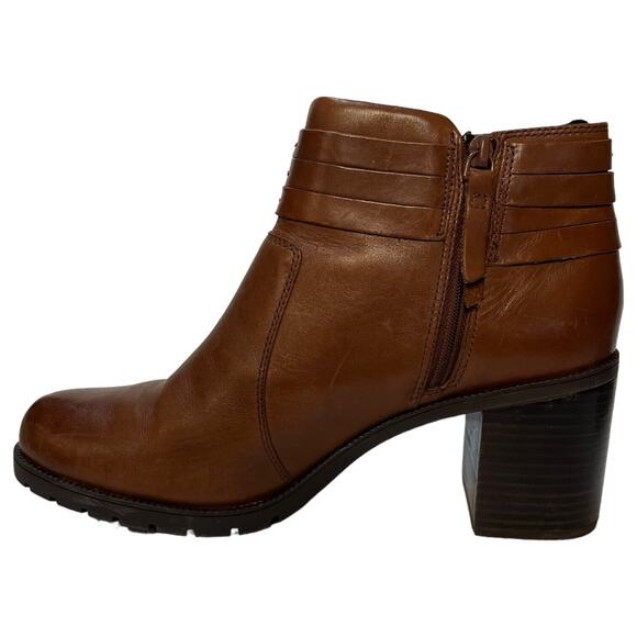 Clarks Artisan Boots Womens 10 Leather Malvet Maria Ankle Bootie Brown - Picture 6 of 15